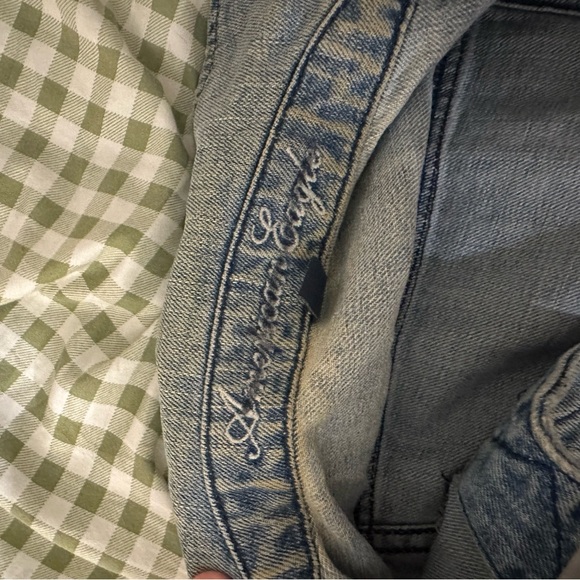 American Eagle Women’s Distressed Denim Vest Size Medium 100% Cotton - Picture 6 of 7
